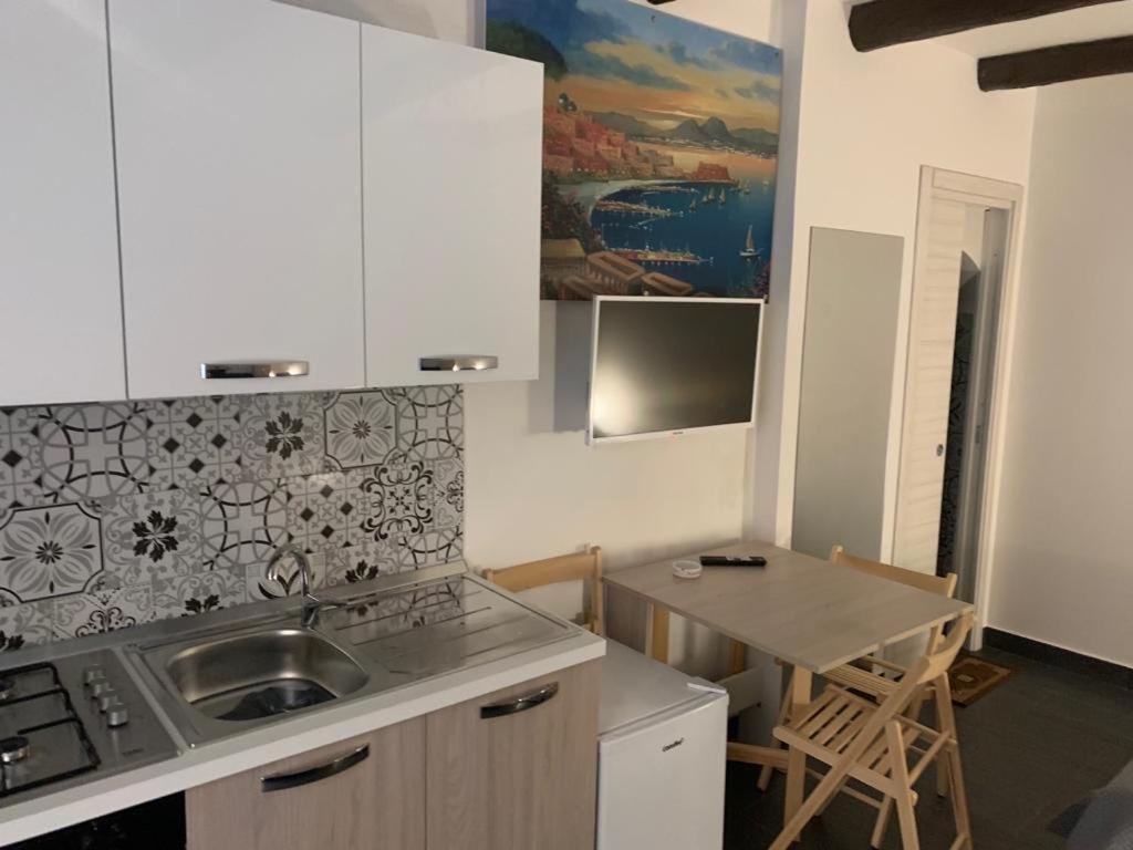 Apartament Viky House Chiaia Neapol Zewnętrze zdjęcie
