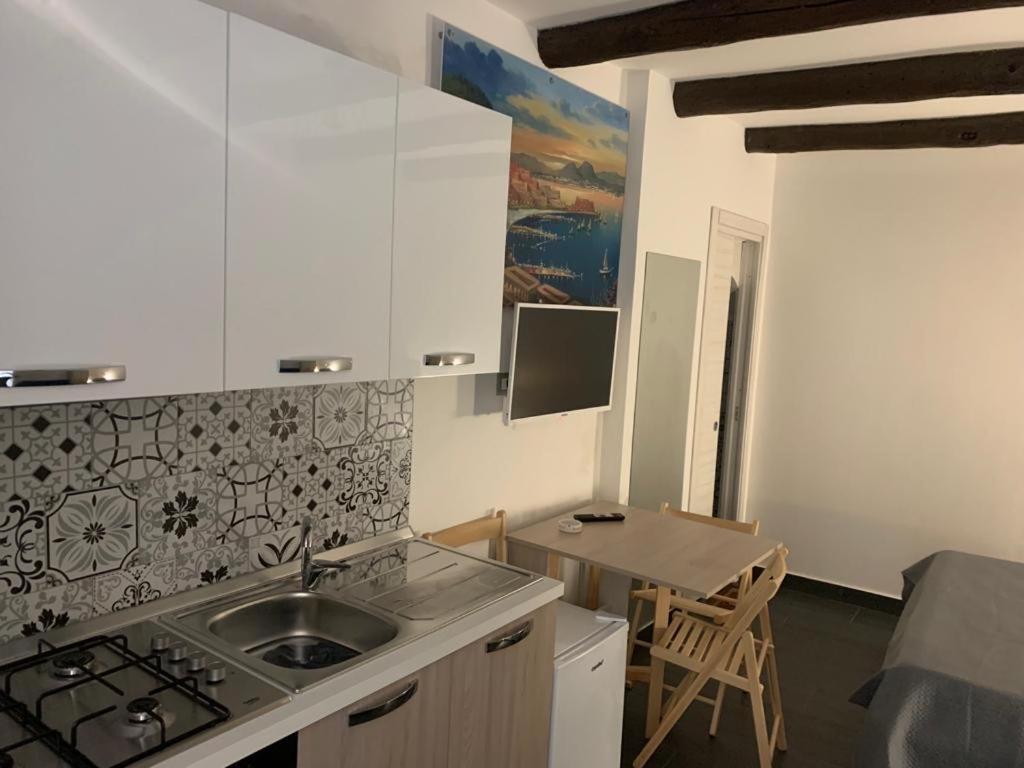 Apartament Viky House Chiaia Neapol Zewnętrze zdjęcie