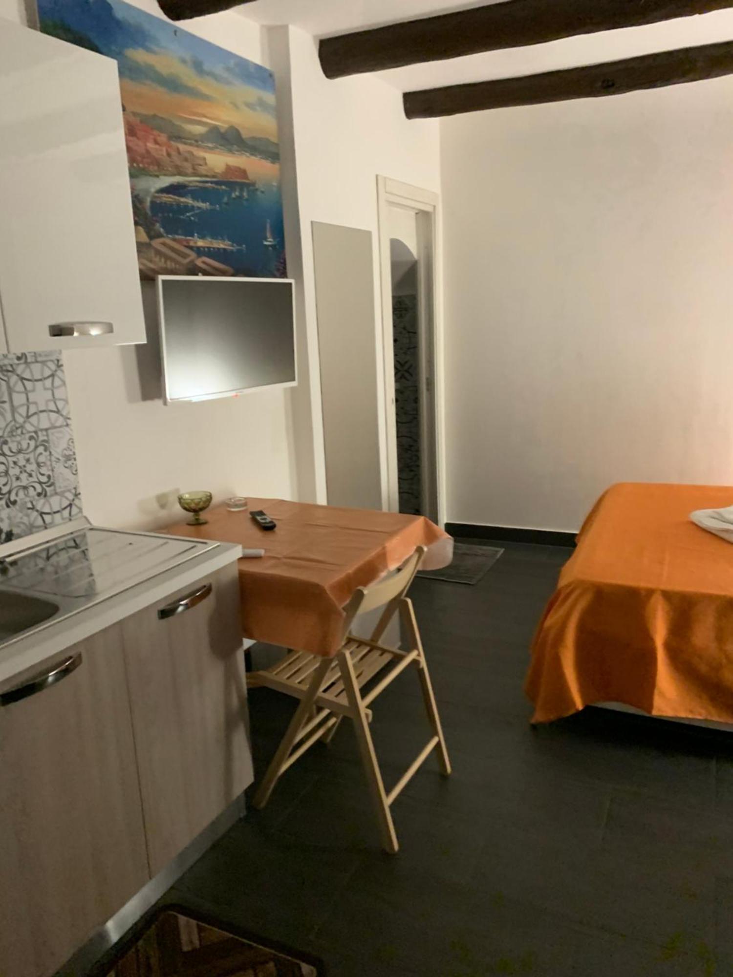 Apartament Viky House Chiaia Neapol Zewnętrze zdjęcie